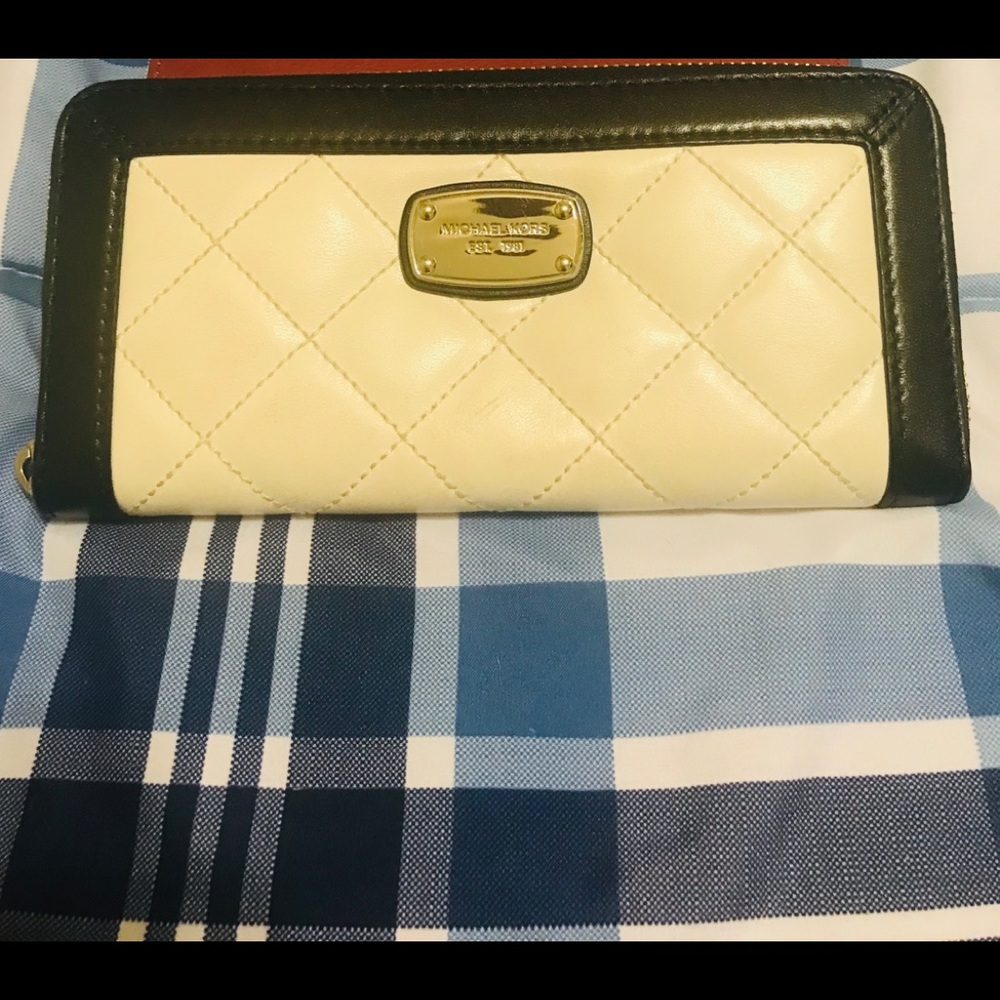 MK wallet